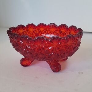 L.E. Smith Daisy & Button Amberina glass footed bowl